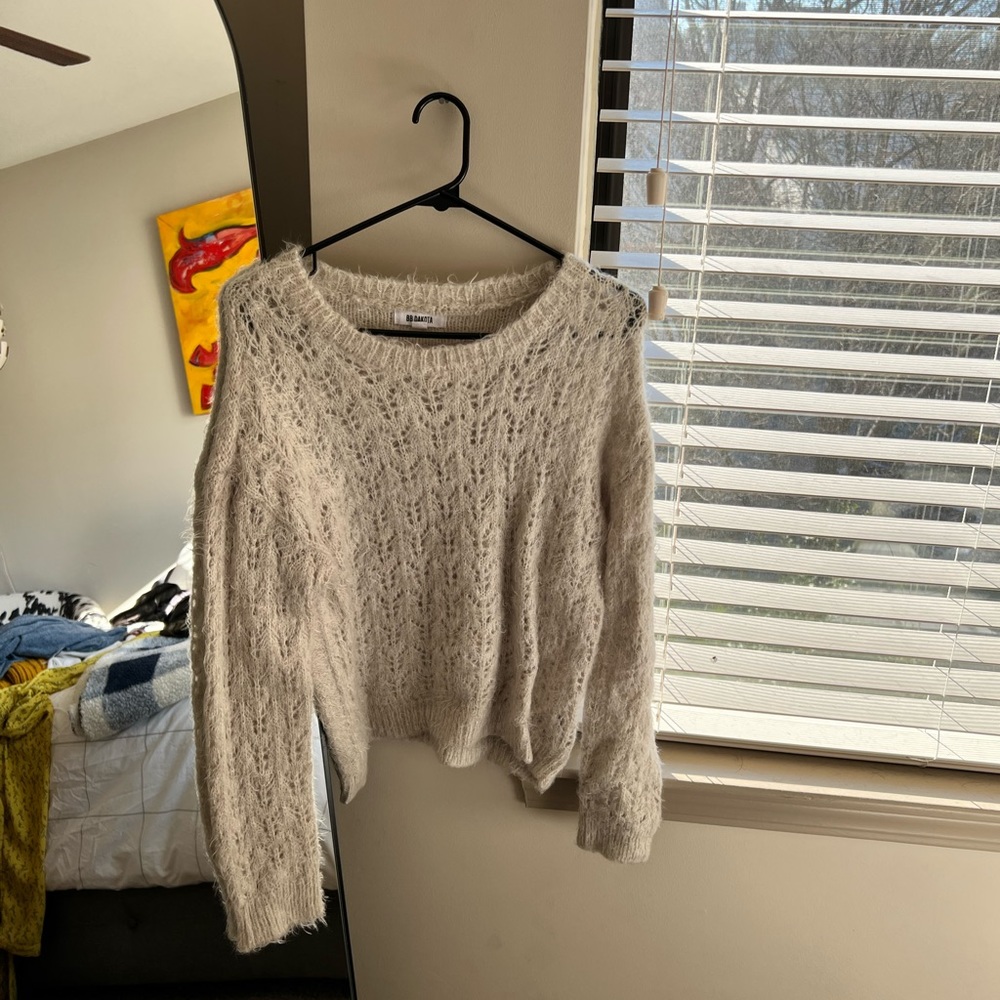 Cream Sweater. Like New.